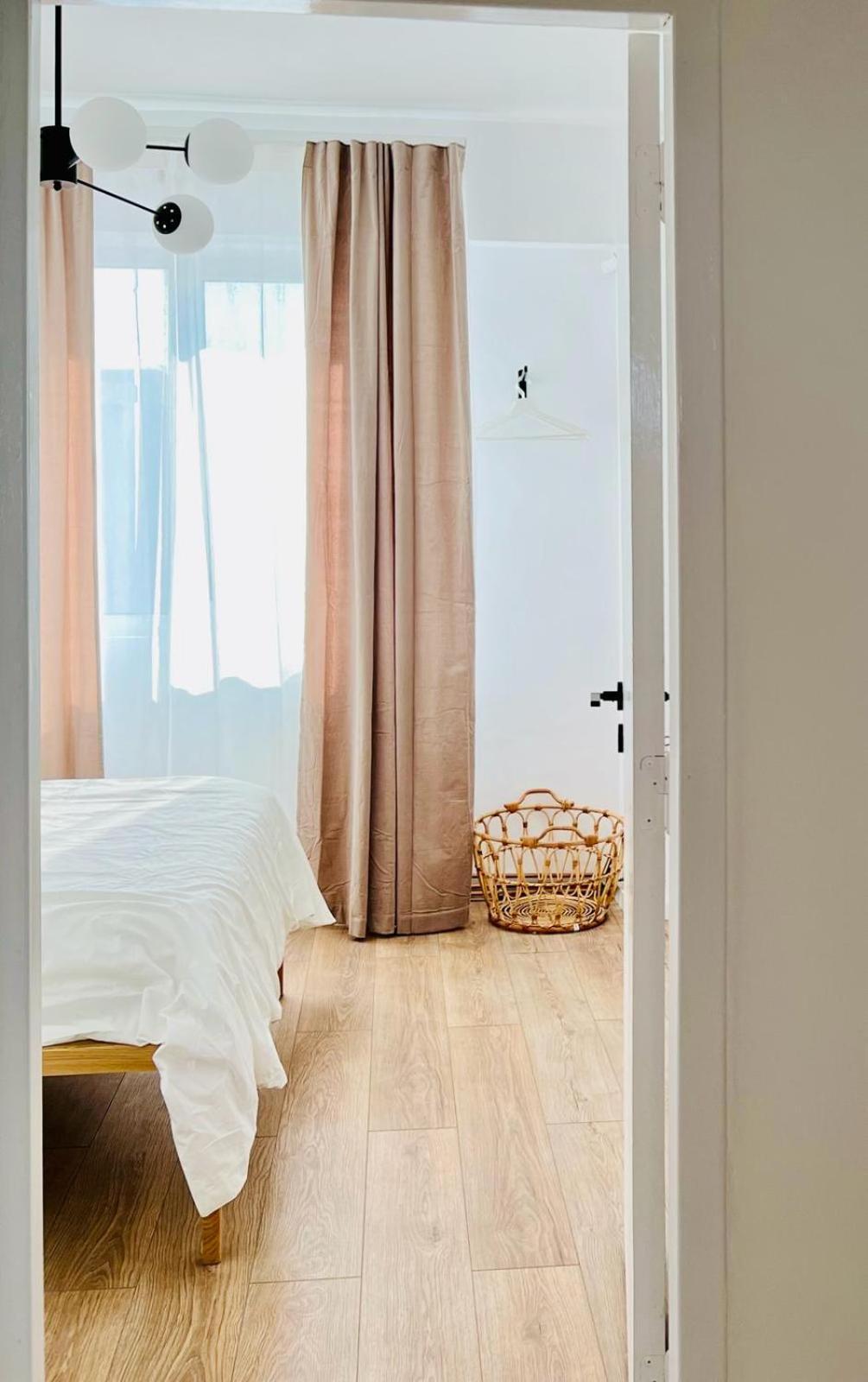 Apartamento Urban Parkside Retreat Cozy 2-Bed Ap By Metro Bucarest Exterior foto