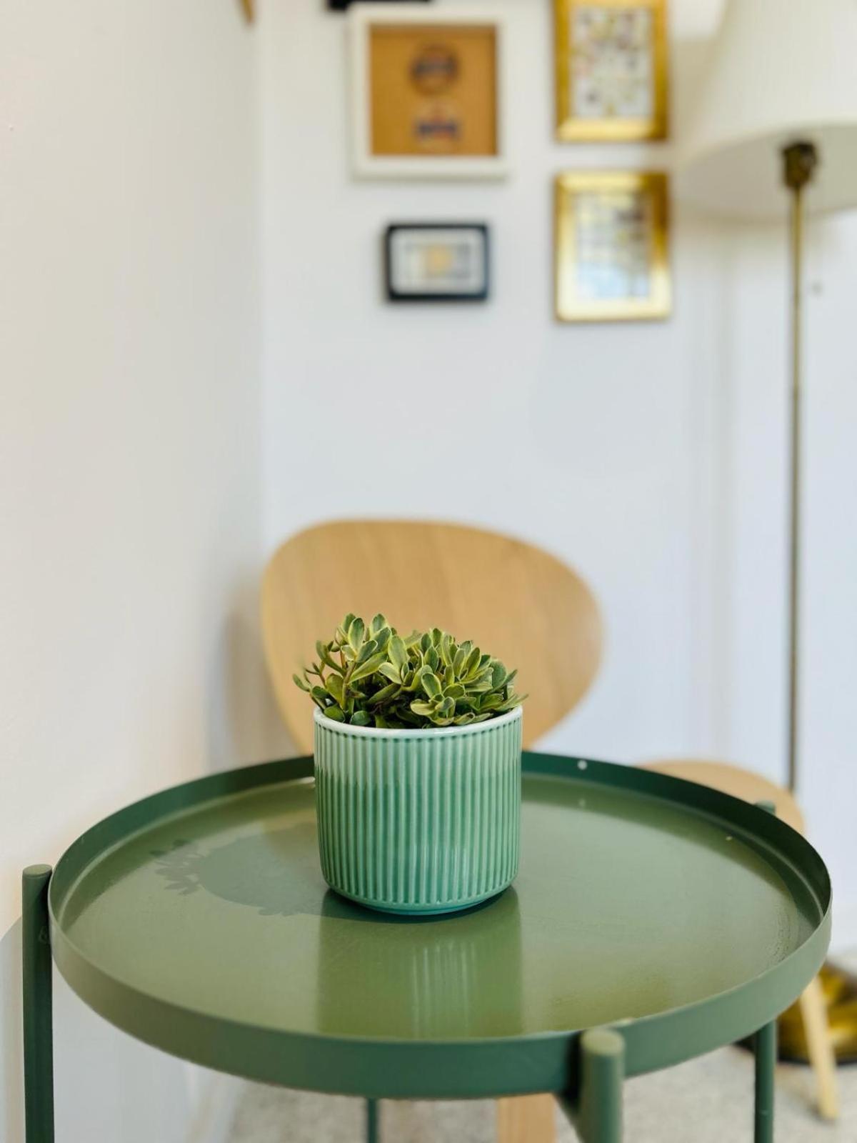 Apartamento Urban Parkside Retreat Cozy 2-Bed Ap By Metro Bucarest Exterior foto